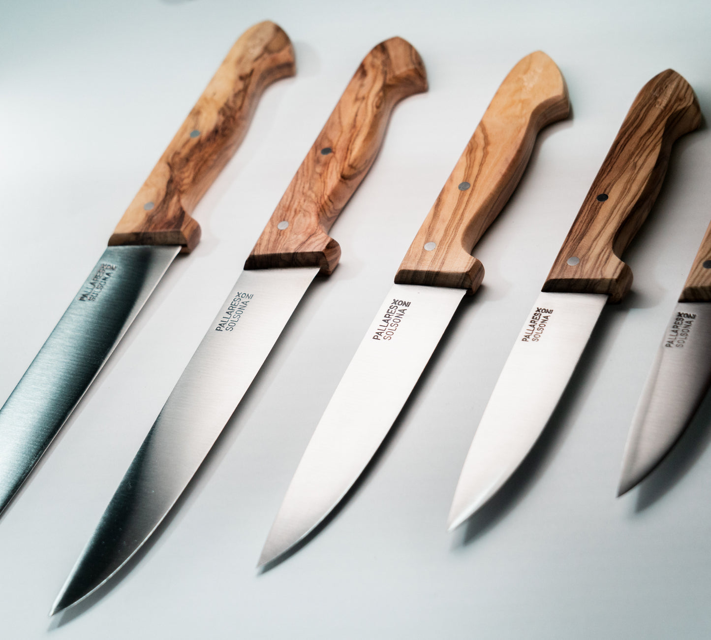Pallares Solsona Couteaux de cuisine avec manche en buis - Lame en car – La  Miellerie Emporium